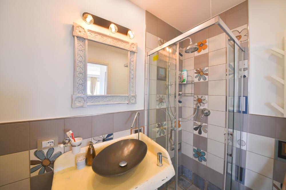 Bagno appartamento con balcone